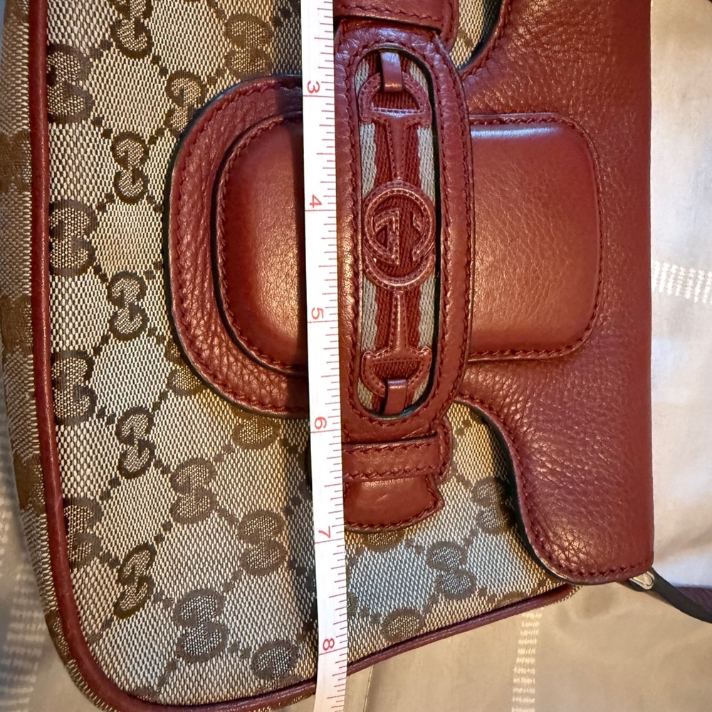 Gucci Horsebit Monogram Crossbody - Picture 11 of 16